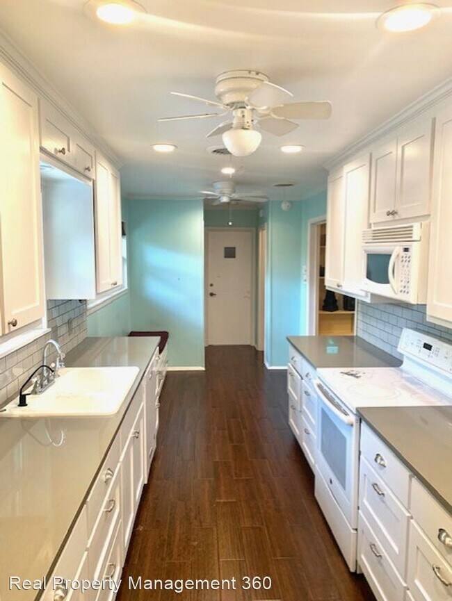 Foto del edificio - 3 br, 2 bath House - 4821 Harlan