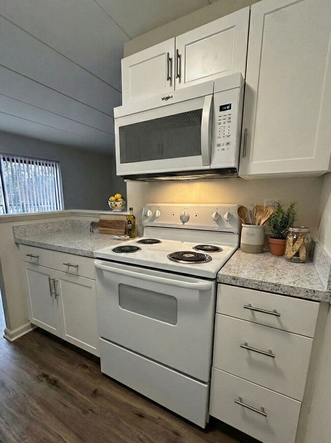 Interior Photo - Towns Edge Apartments