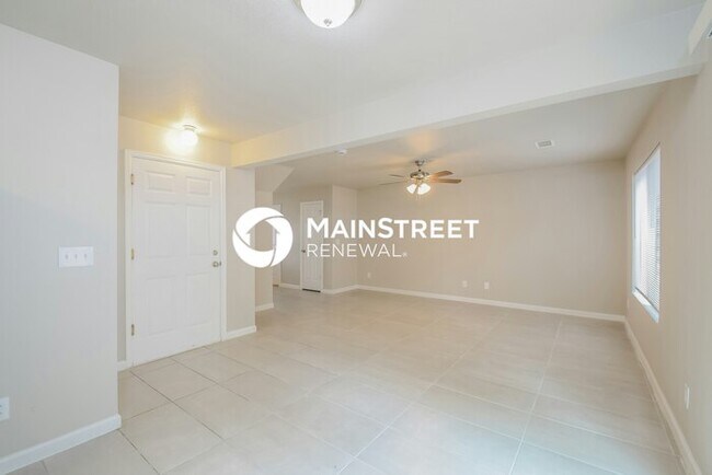 Foto del edificio - 4 Bedroom Pet-Friendly Home in Denver, CO with Main Street Renewal