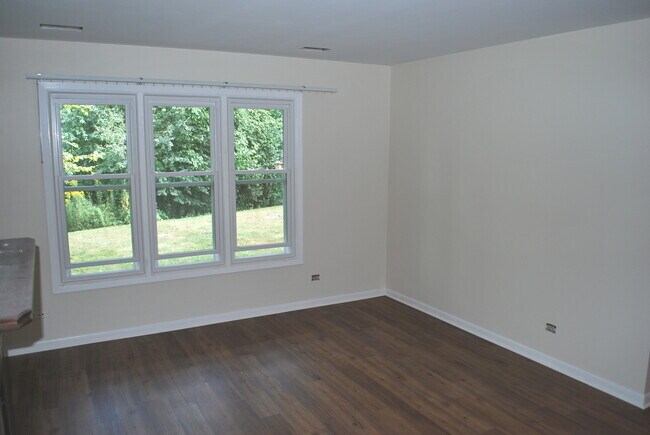 Foto del edificio - 181 Grove Ave