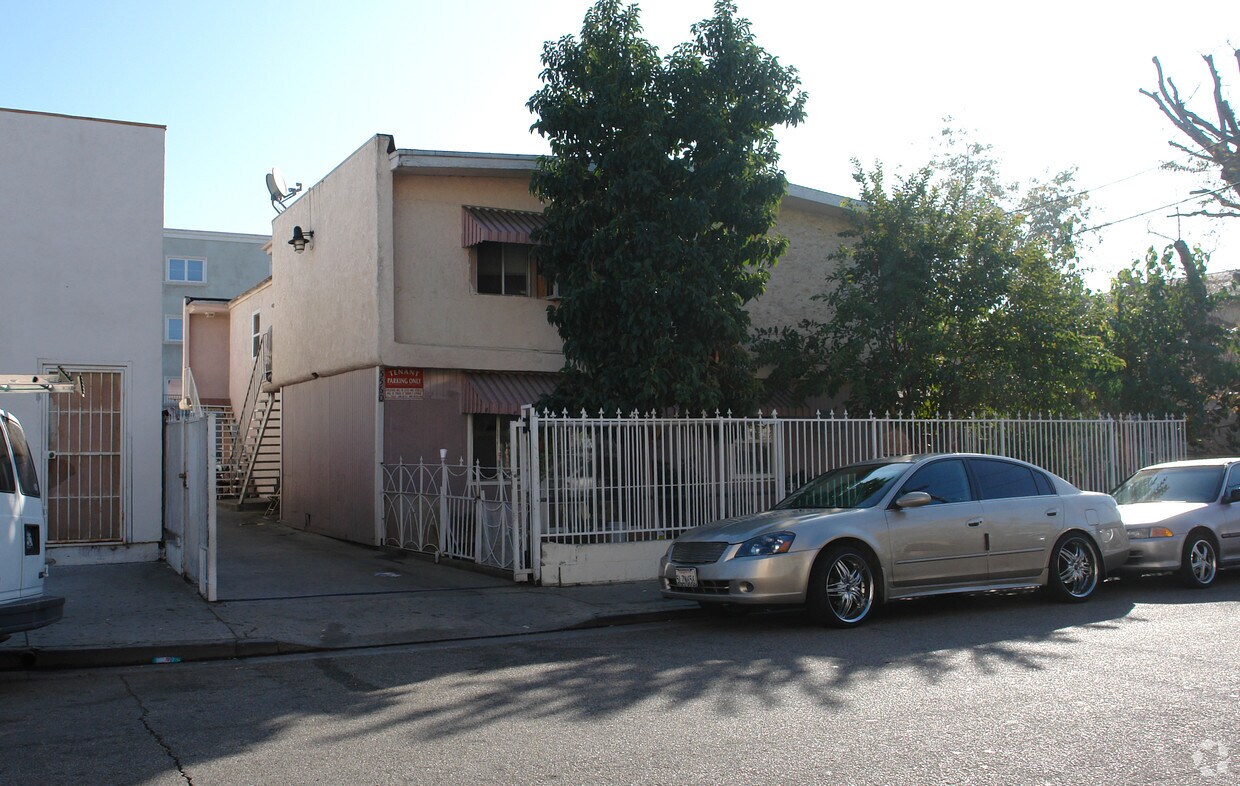 Foto del edificio - 5560 Bonner Ave