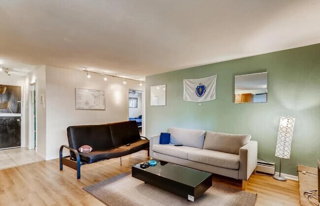 Foto del edificio - 1233 N Ogden St