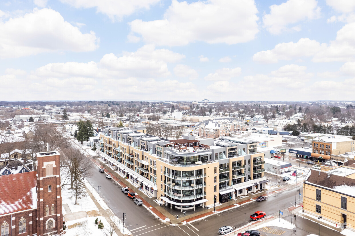 Foto aérea - Fowler Lake Village