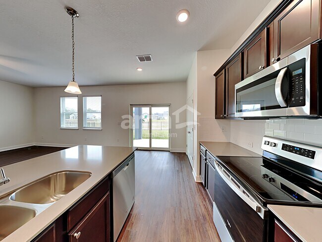 Foto del edificio - 33959 Night Lily Dr