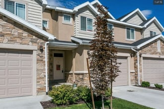 Building Photo - 104 S 610 E