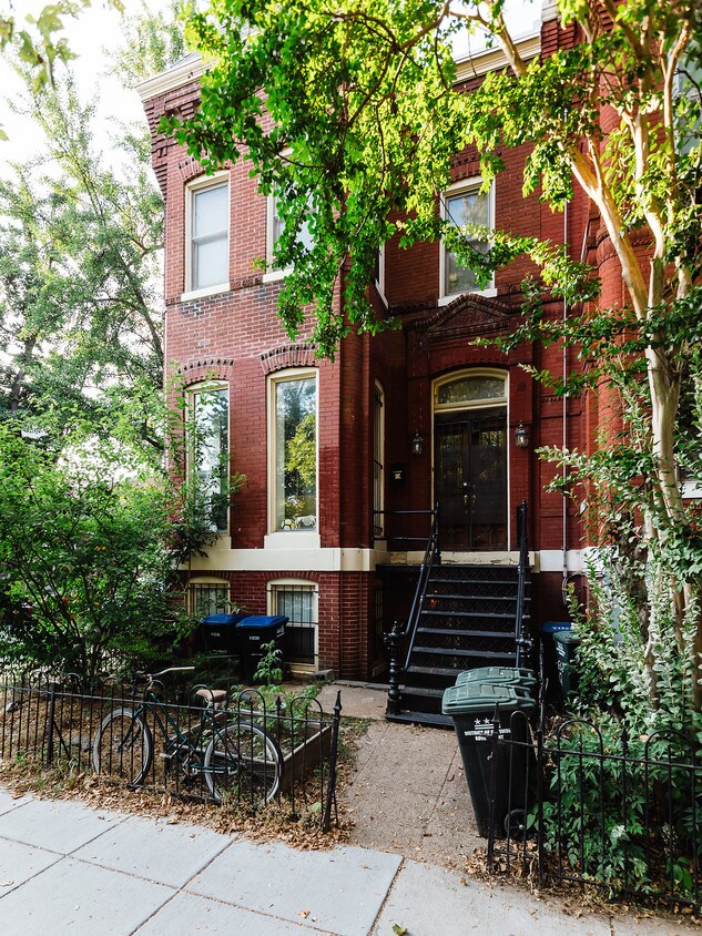 Primary Photo - 619 Q St NW