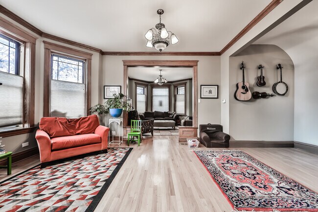 Foto del edificio - 3901 N Hamilton Ave