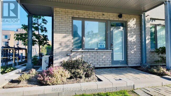 Photo du bâtiment - 5155 Sheppard Ave E