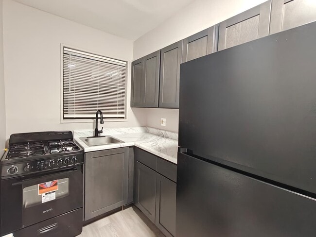 Photo - 131 Forest Ave Apartment