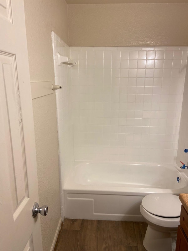 Foto del edificio - 8100 Creekbend Dr