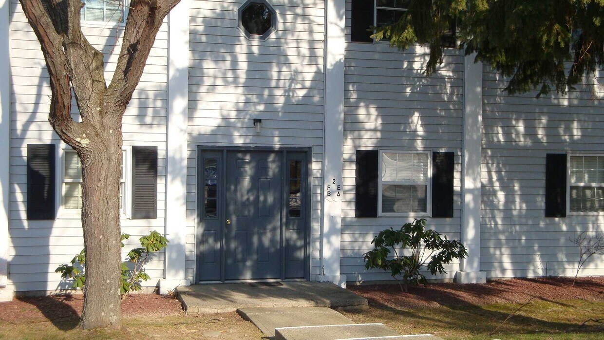 12 Field Ct Unit 12 A, Fishkill, NY 12524 Condo for Rent in Fishkill