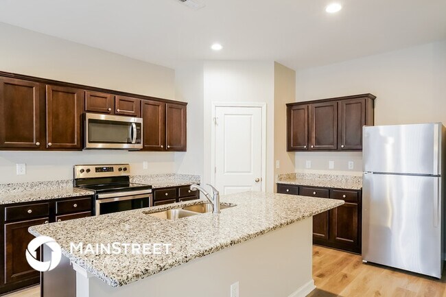 Foto del edificio - 212 Quincy Meadow Ave