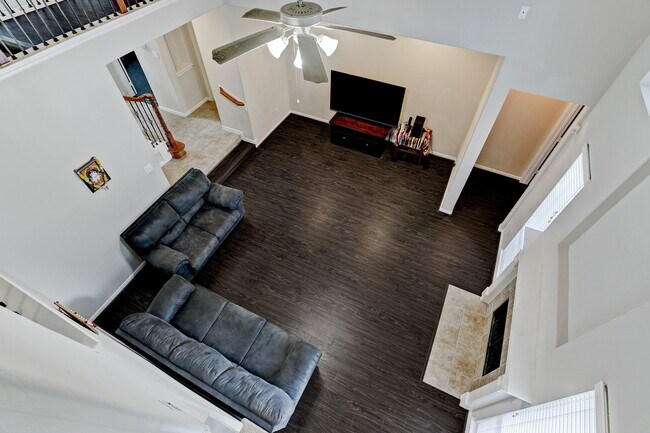 Building Photo - 2181 Brittany Colony Dr