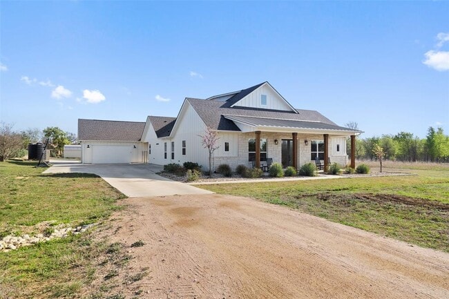 Building Photo - 200 Co Rd 246