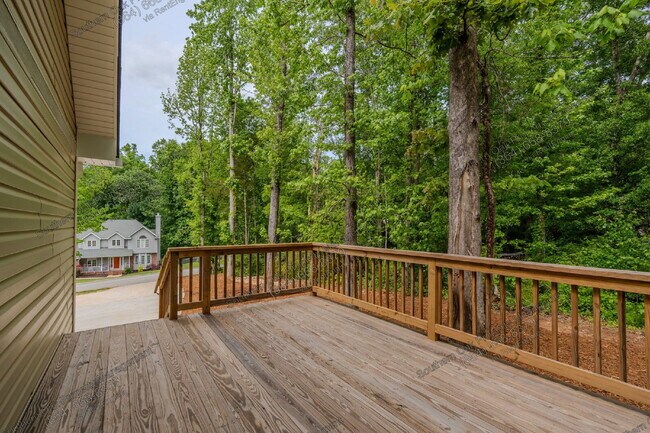 Foto del edificio - 15004 Beacon Ridge Dr