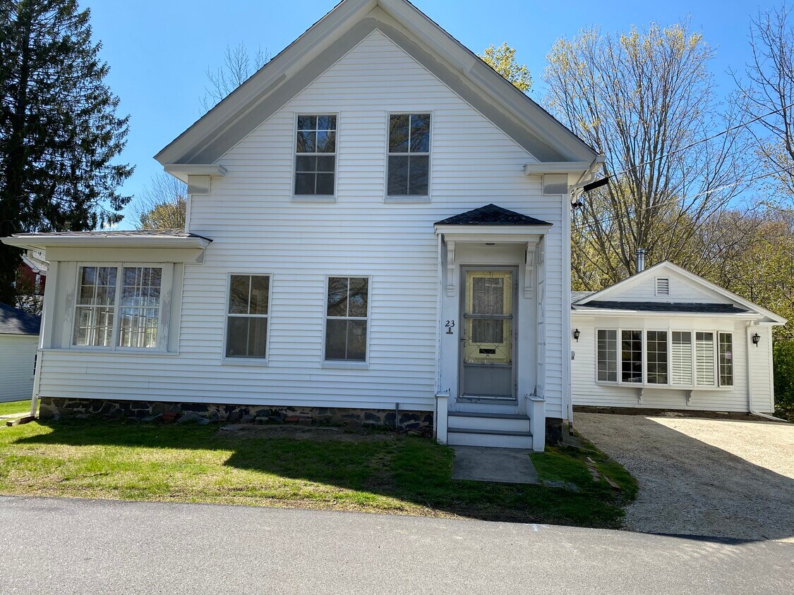 23 Jones Ave, Kittery, ME 03904 House for Rent in Kittery, ME