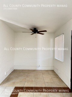 Foto del edificio - 6293 Chia Ave