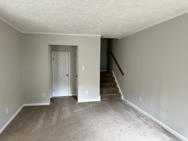 Foto del edificio - 2 bedroom condo in Sonoma Woods! Available...