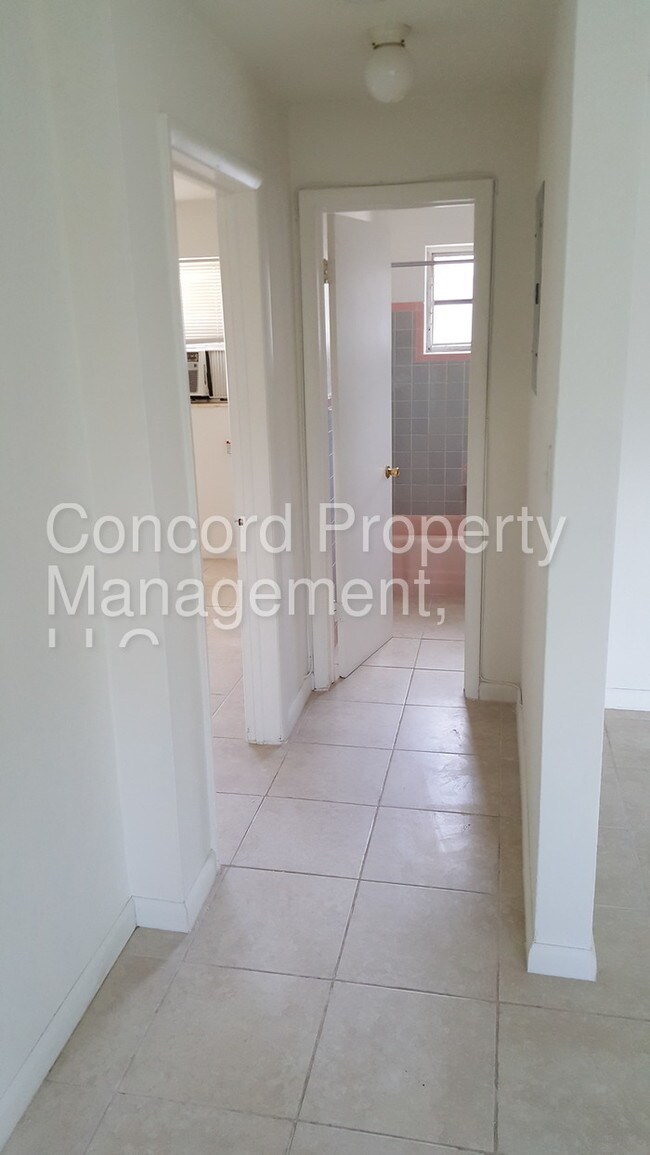 Foto del edificio - 1827 Park Ln