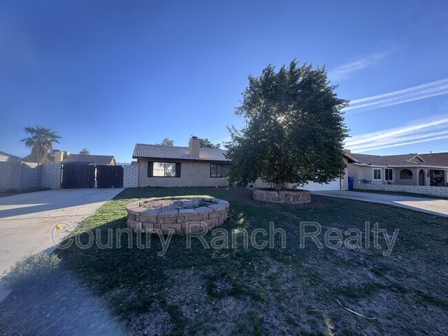 Foto del edificio - 5718 Sunrise Dr