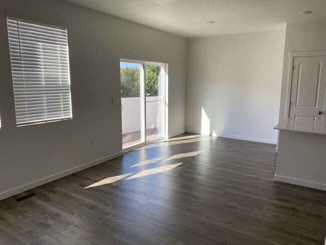 Building Photo - 3644 Glenna Pl
