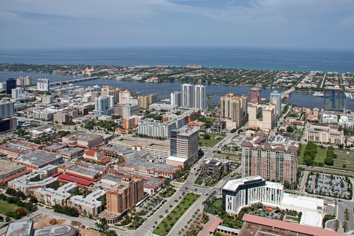 651 Okeechobee Blvd Unit PH1101, West Palm Beach, FL 33401 Condo for