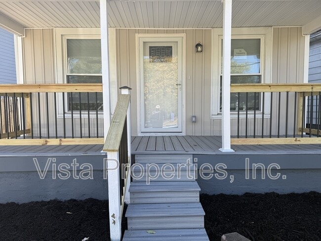 Photo - 538 University Ave House