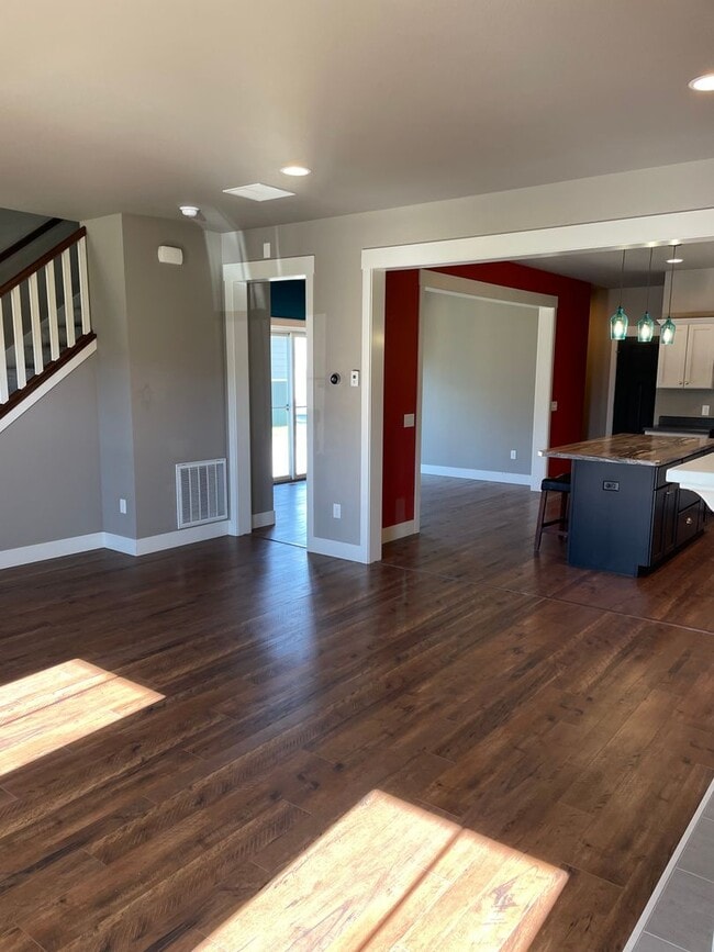 Building Photo - Beautiful home in Josephine Crossings