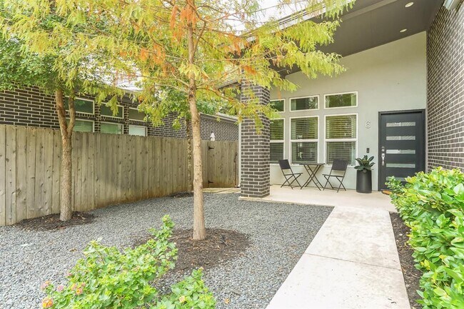 Foto del edificio - 3905 Clawson Rd