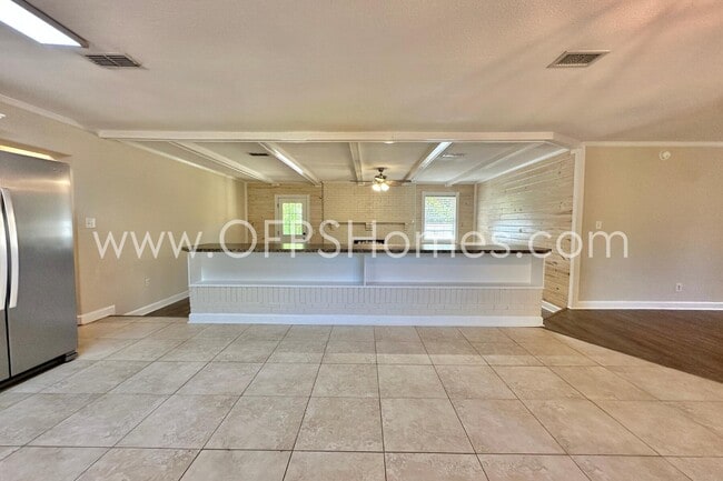 Building Photo - 4490 FL-87