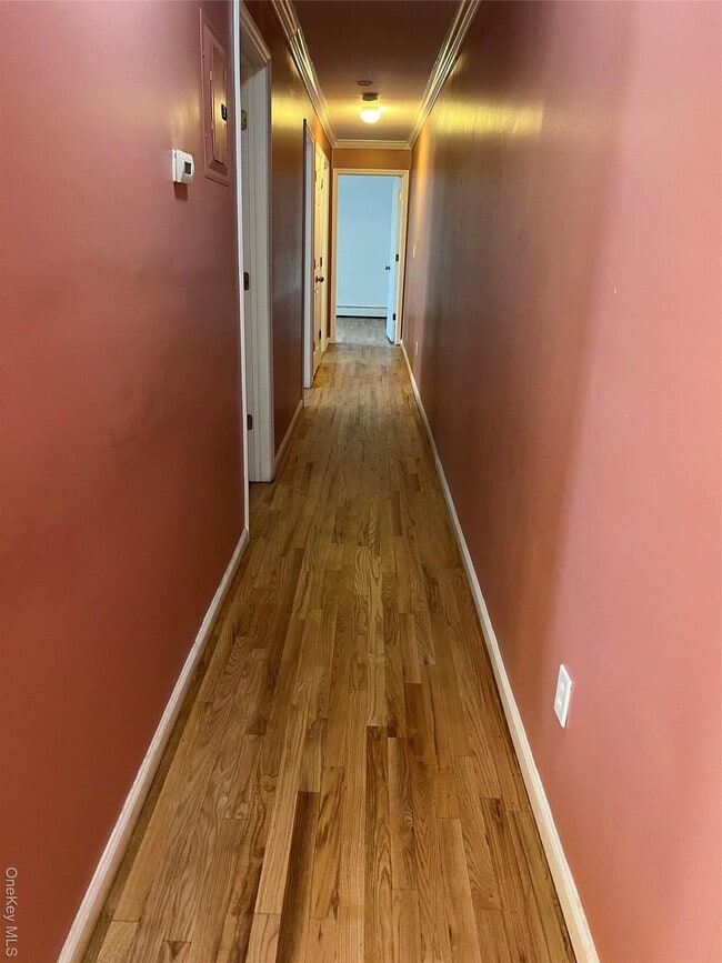 Foto del edificio - 169-11-169105 105th Ave