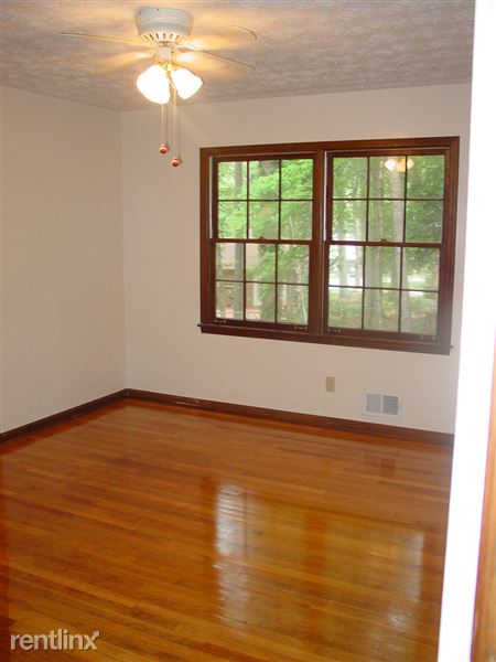 Foto del edificio - 962 Bramwell Ct