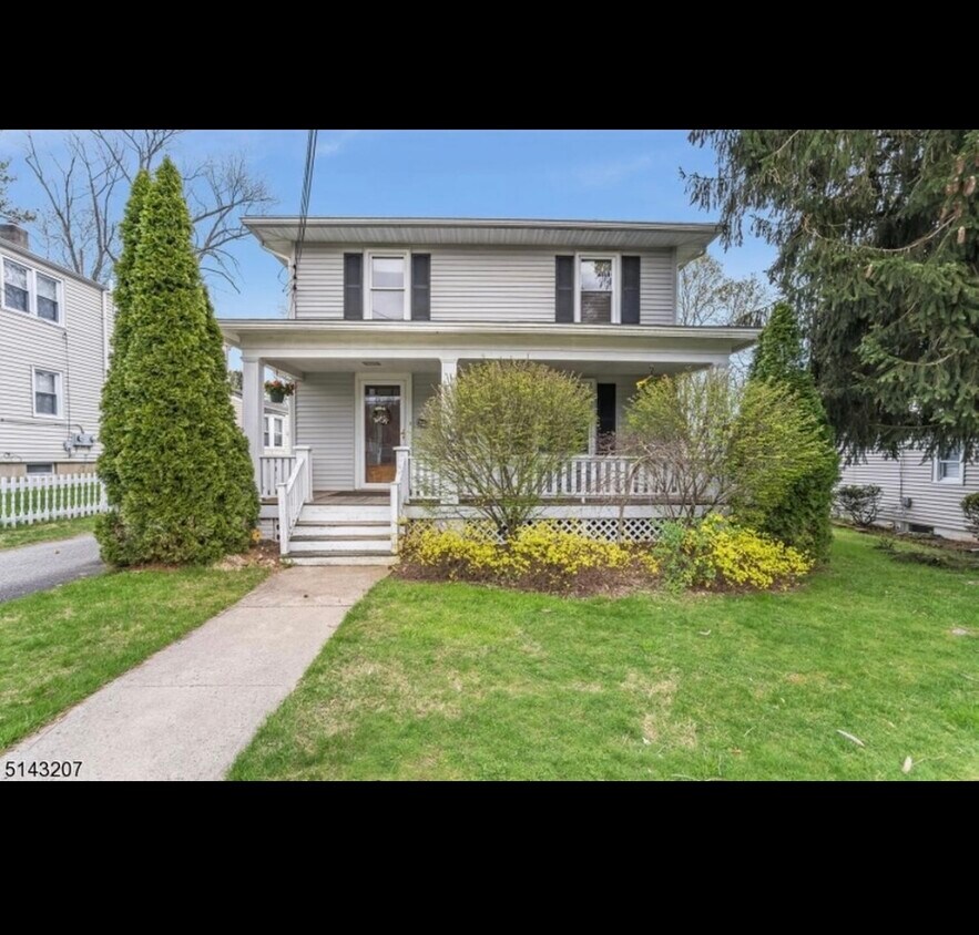 154 E Prospect St, Hackettstown, NJ 07840 House Rental in