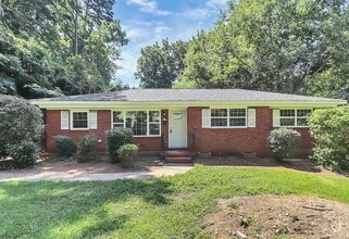 Building Photo - 2714 Athens Pl