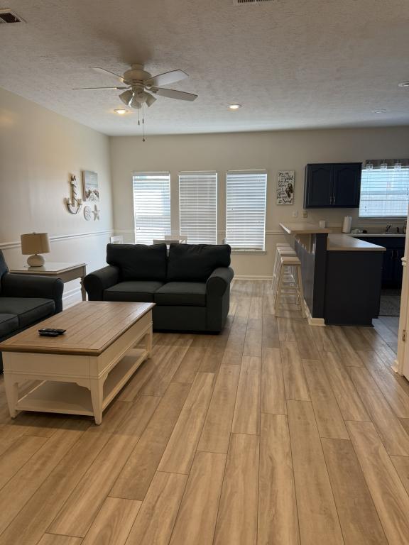 Foto del edificio - 7908 Sunset Ave