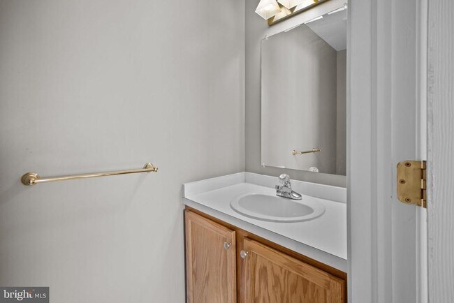 Foto del edificio - 618 Songbird Ct