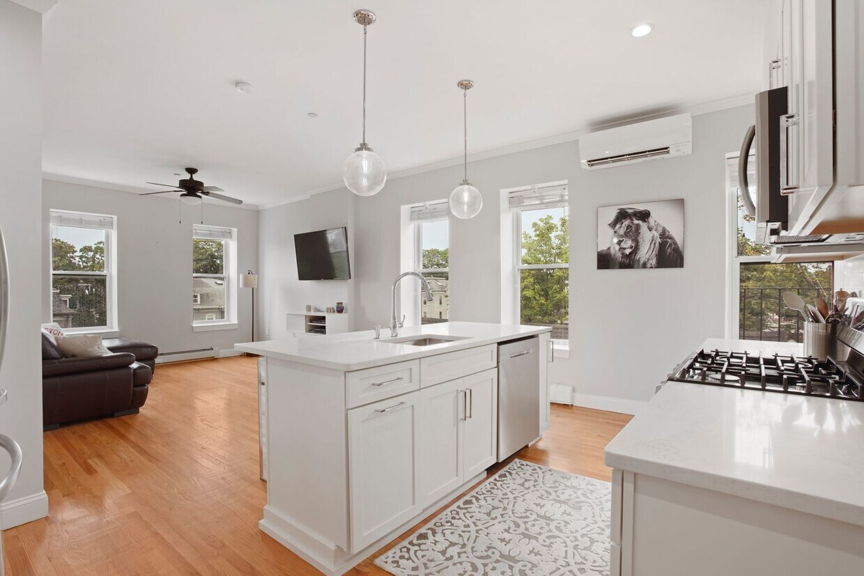 Foto principal - 311 Emerson St