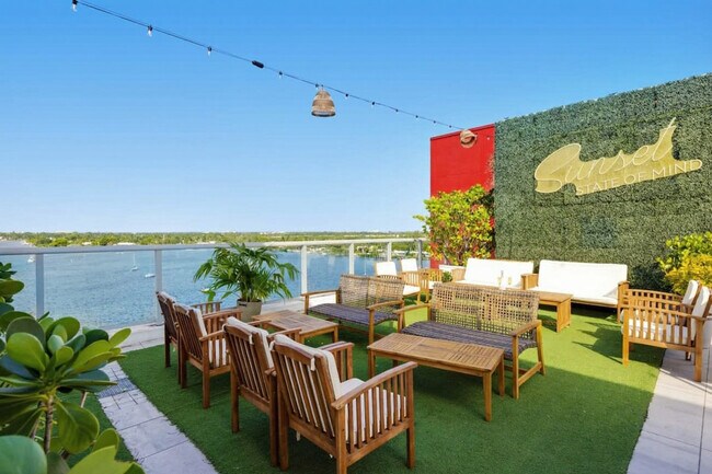 Foto del edificio - 777 N Ocean Dr