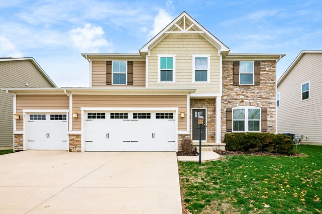 Building Photo - 245 Ensigns Ln