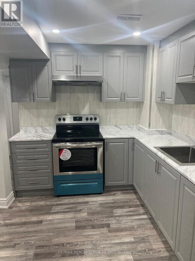 Building Photo - 59 Sugarberry Dr