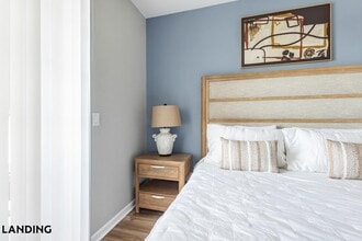 Building Photo - 100 River Park Dr