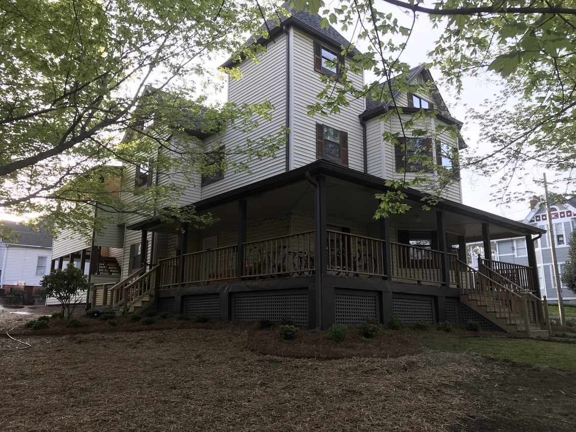 941 Luttrell St, Knoxville, TN 37917 Apartments in Knoxville, TN