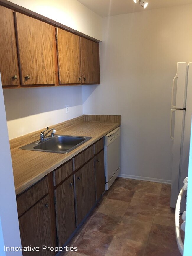 Foto del edificio - 2 br, 1 bath House - 106 Mountain Road #3C