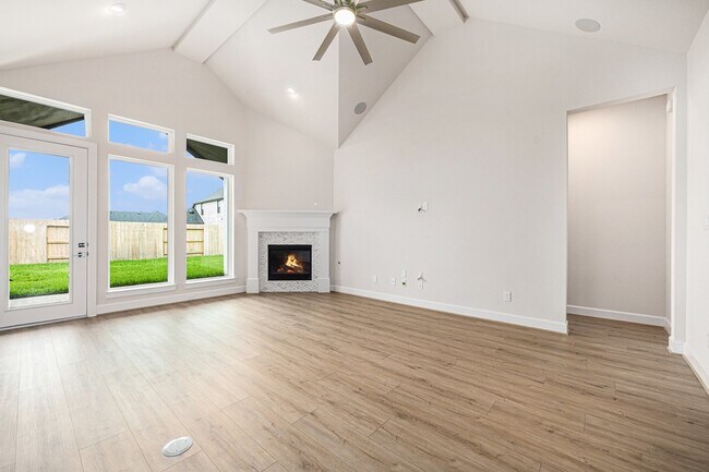 Foto del edificio - 3515 Lauriston Dr