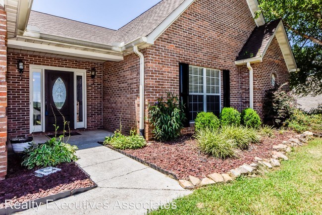 Foto del edificio - 723 Mize Farm Ct