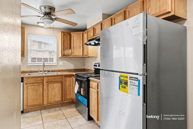 Foto del edificio - 16495 E 17th Pl