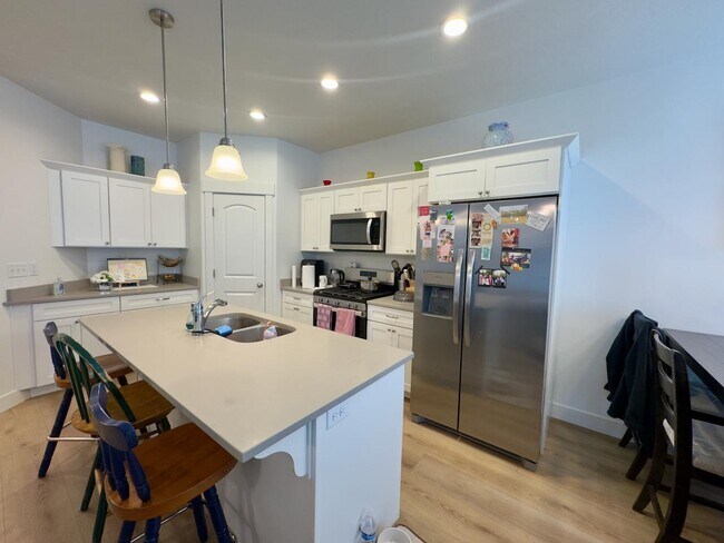 Foto del edificio - 1023 N Ledger Dr