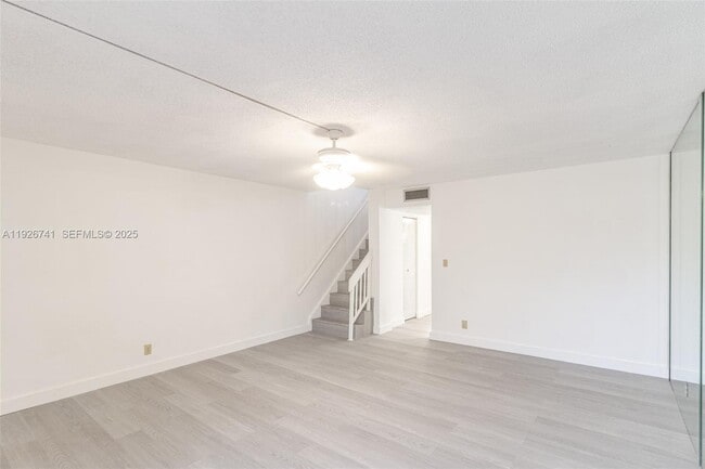 Foto del edificio - 5209 SW 40th Ave