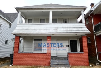 Building Photo - 737-739 Forsythe St