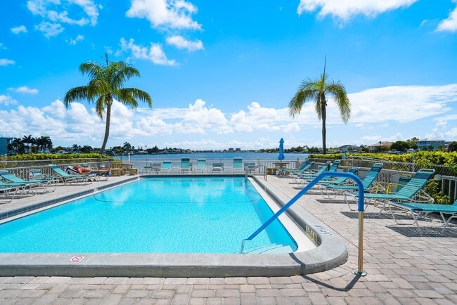 Foto del edificio - 5555 Gulf Blvd